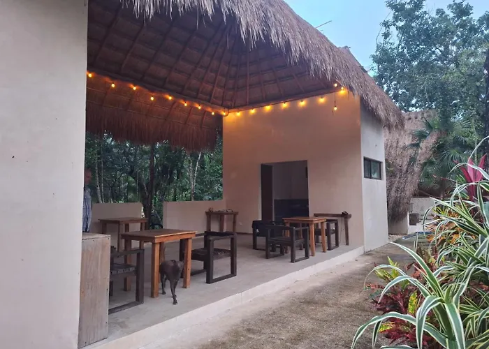 Ahal, Aparthotel