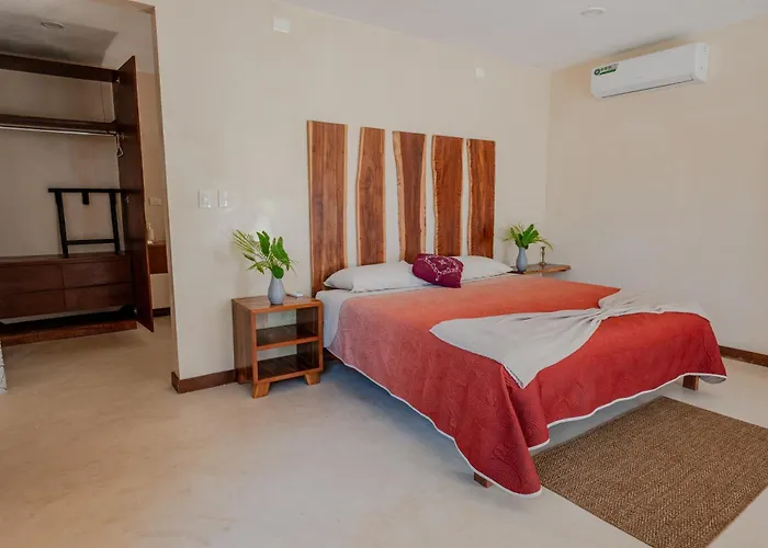Ahal, Hotel apartamentowy 4*