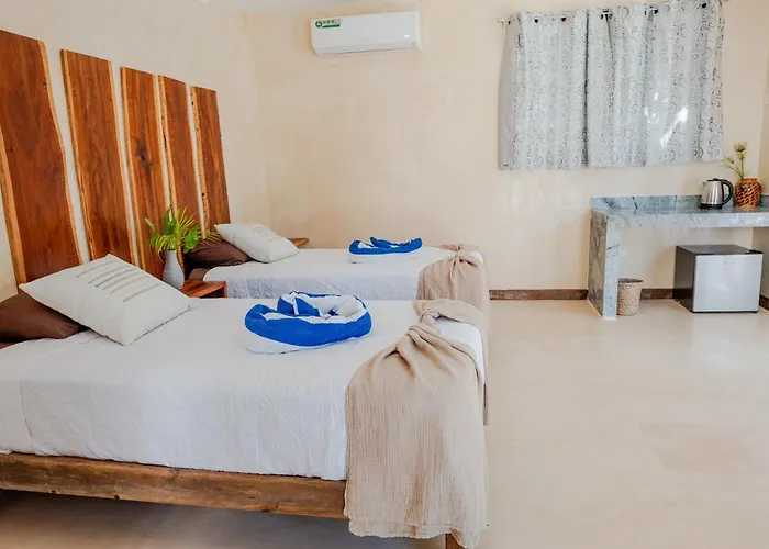 Ahal, Aparthotel